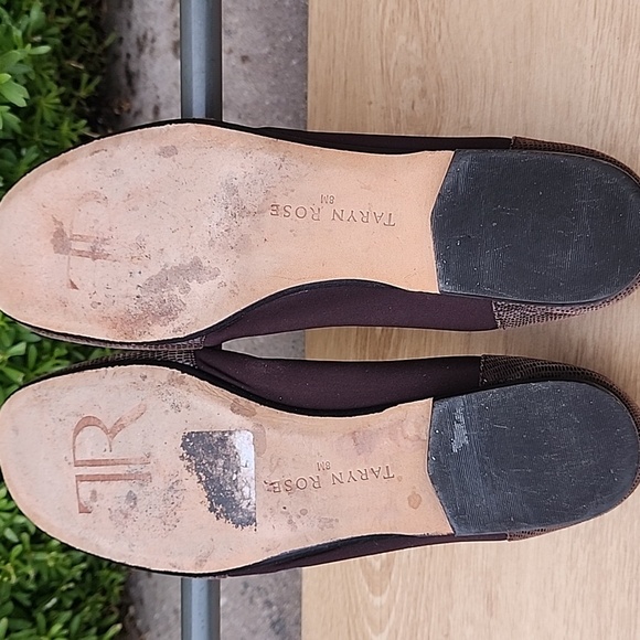 Taryn Rose 8M Flat Brown croc suede toe and heal and leather sole - Picture 8 of 9